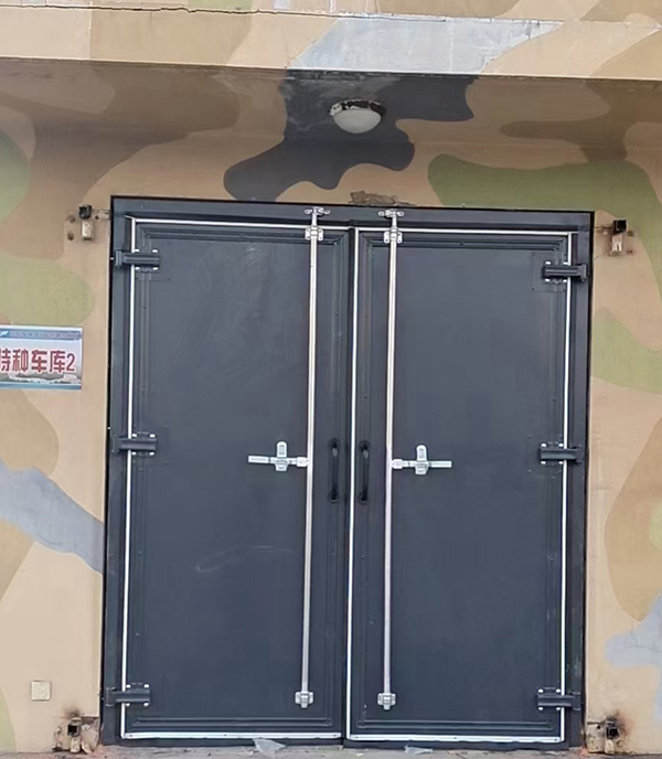 共和工业平开门