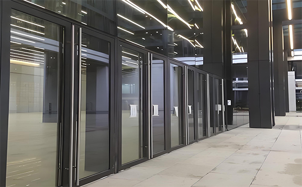 共和玻璃地弹门 共和玻璃地弹门